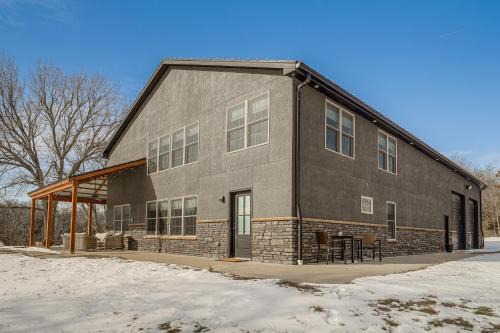 Patio & Fishing Pond! Modern Barndominium Near KC
