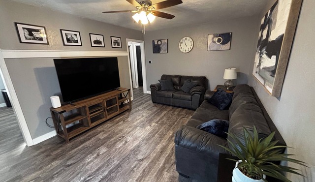 Pet Friendly!, Beautifully remodeled 2 BR duplex for your stay