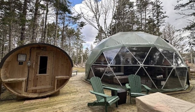 Pet-Friendly Glamping Dome close to Peggy’s Cove!