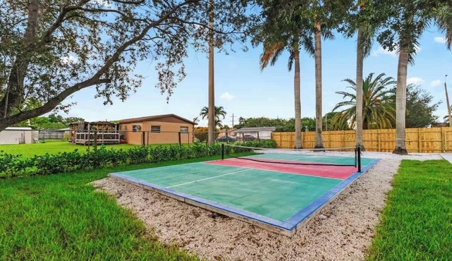Pickleball Oasis Container Pool Near Hard Rock