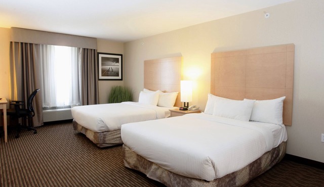 Pomeroy Inn & Suites Hotel Dawson Creek