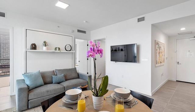 Premium 2BR Condo | Beautiful City View
