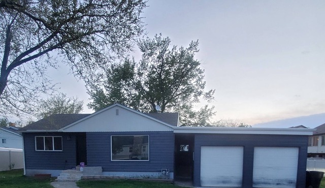 Privare, Comfortable, Modern basement unit in Bountiful