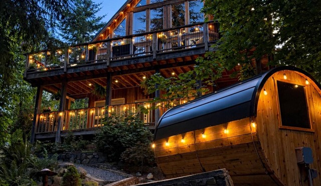 Private creekside retreat with sauna, fire pit & rain shower.