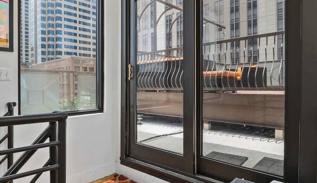 Private Downtown Rooftop | Walkable 5th St Condo