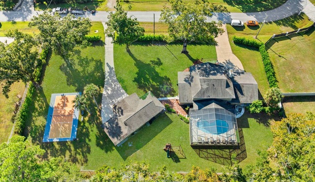 Private Pool * Pickleball * Game Room * Sleeps 18! in Westchase