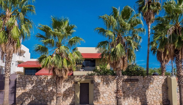 Private Villa in the Heart of Cabo: 495 Per Night-Closest to Medano Beach!