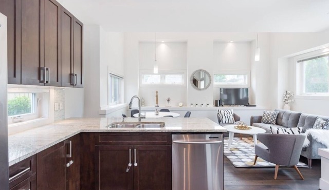 PRIVATE - West Coast Luxury Living
