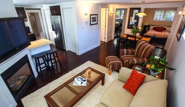 Quiet North Vancouver Suite