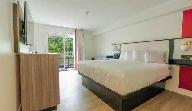 Ramada by Wyndham Kingston