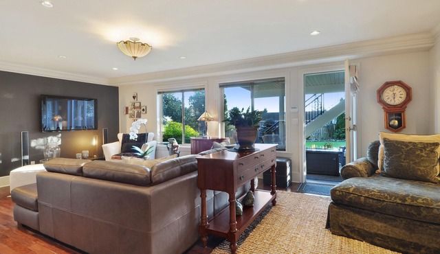 Relax & unwind in the stunning NightinGale Suite