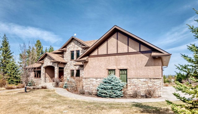 Relaxing Countryside Retreat Minutes from Red Deer in RED DEER COUNTY