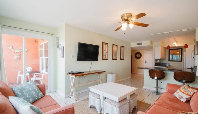 Relaxing , Great Location, 3 Minute Walk To The Beach 2 Bedroom Condo by RedAwning