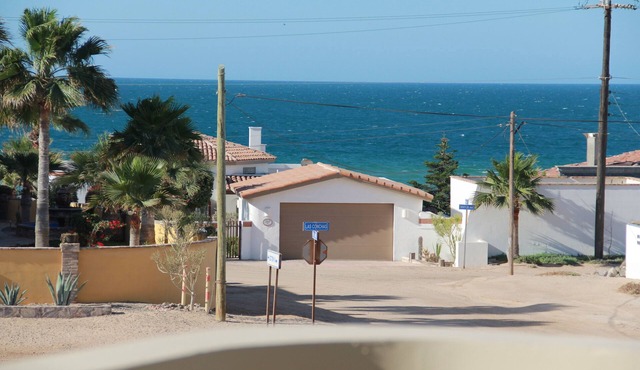 Relaxing, Quiet Ocean View Condo in Las Conchas with all the amenities