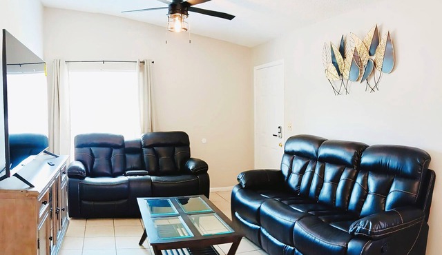 Renovated 2BR 2Bath Apartment Cozy and Quiet