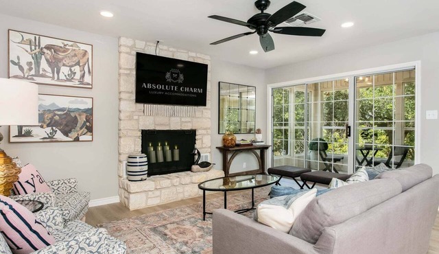 Rio Ranchito | 3BR, 3BA river retreat with hot tub and fire pit