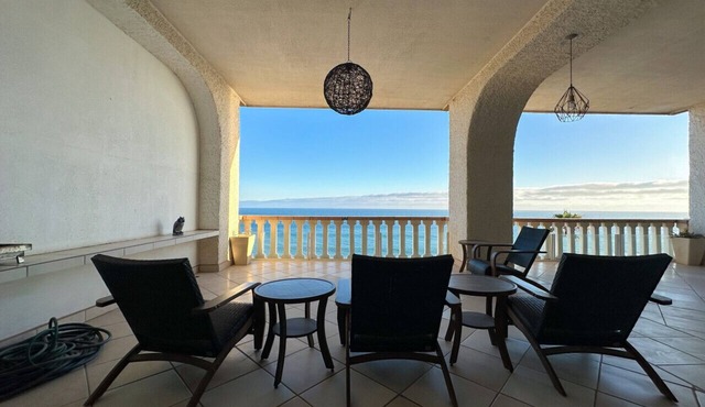Rosarito Oceanfront Penthouse: Pool, Spa & Views in Costa Bella in Rosarito