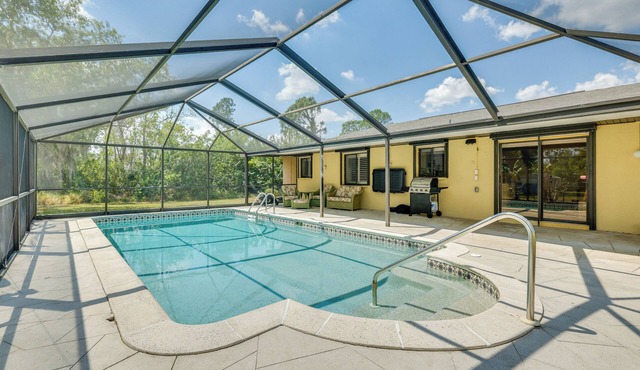Saltwater Pool & Lanai: Lehigh Acres Escape!