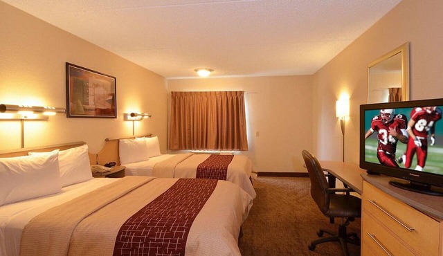 San Antonio Gem: Two Family Ready Rooms with Pet-Friendly Atmosphere