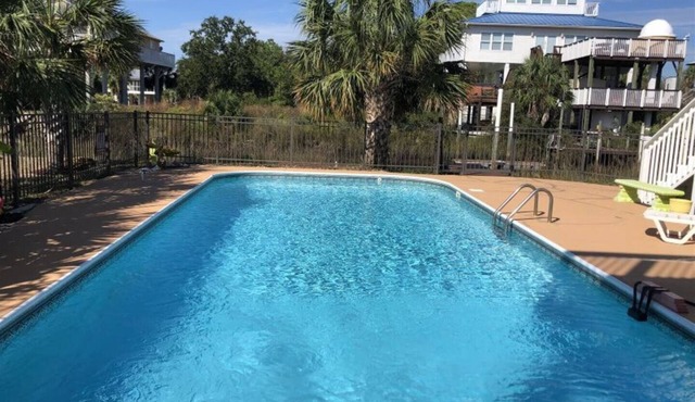 Sardegna- pool/dock home by Mashes Sands Beach!