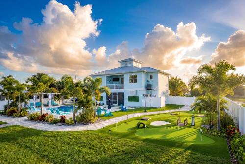 Seaside Boca with Pool an Fire Pit