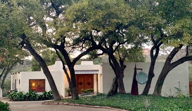 Secluded Luxury on Greenbelt Canyon @ Barton Springs & Zilker Park Near Downtown