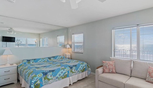 Second Floor Corner Efficiency Beachfront Retreat in N Redington Beach