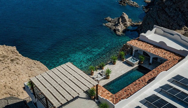 Self Contained Sanctuary & Speedboat