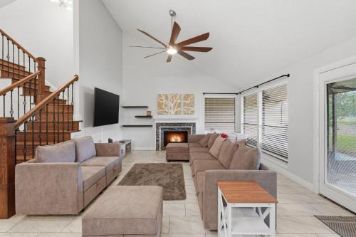 Serene Waterfront Haven Spacious 3BR in Newport in Crosby