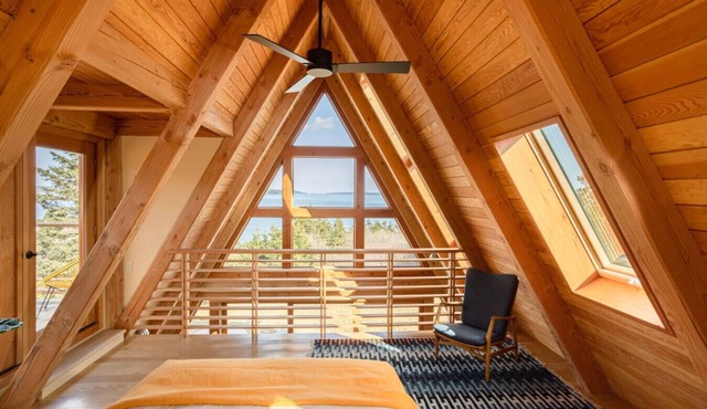 Shackup A-frame— Private Hot Tub & Beach Access