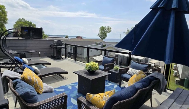 Sherkston Rooftop Retreat