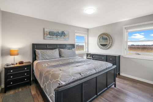 Single Level Vineyard Home | 6 PPL | Pet Friendly