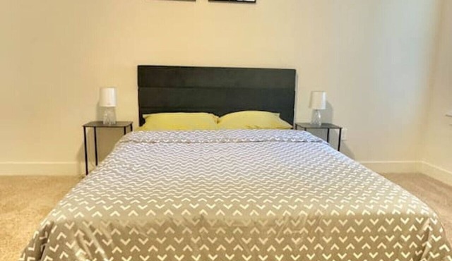 @Six Flags, La Cantera & Dining: Your Perfect Base