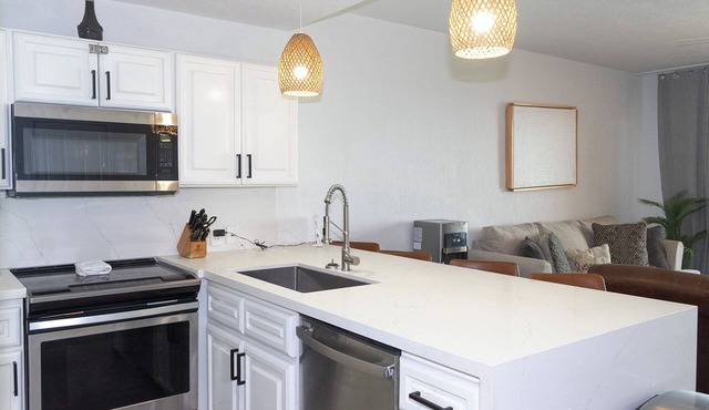 Sonoran Spa N807 - 1 BR Next to the Pool, High Speed Wi-Fi - Beachfront Upper Floor Luxury Condo