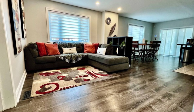 Spacious 6-Bedroom Home w/Private Parking & Fenced Patio