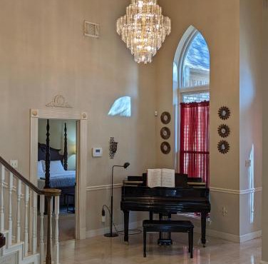 Spacious FIFA Houston Home with Pool Sleeps 13
