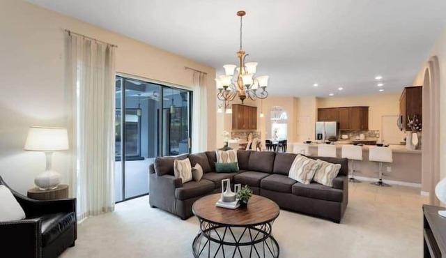 Spacious & Quiet 5 BR/3BA w/Pool and Hot Tub Close to the Magic of Disney