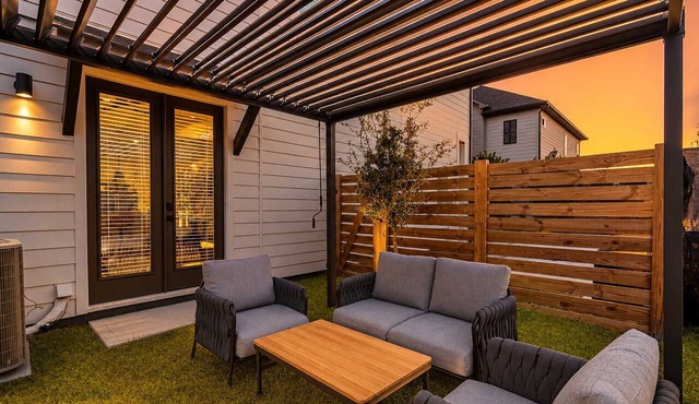 Spring Branch 3BR - Mins to CityCentre