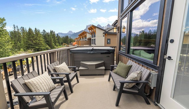 Spring Creek Vacations 4 BR Villa TMV24