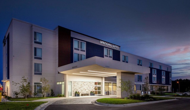 SpringHill Suites Kansas City Airport