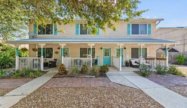 St. Augustine Beaches - Private Beach - Charming and Quiet Townhouse
