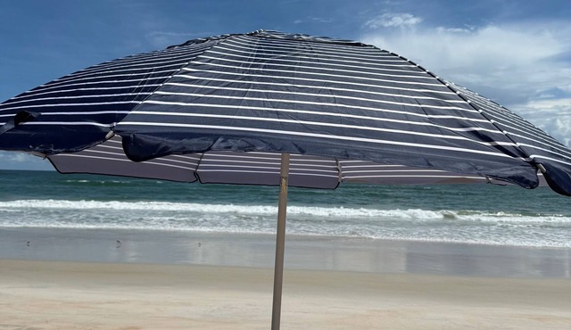 Steps from the Beach, Surrounded by Serenity – Your Coastal Getaway Awaits in Ormond Beach