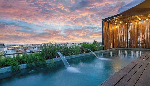 Stunning 2BR with Plunge Pool - Rooftop Sea Views