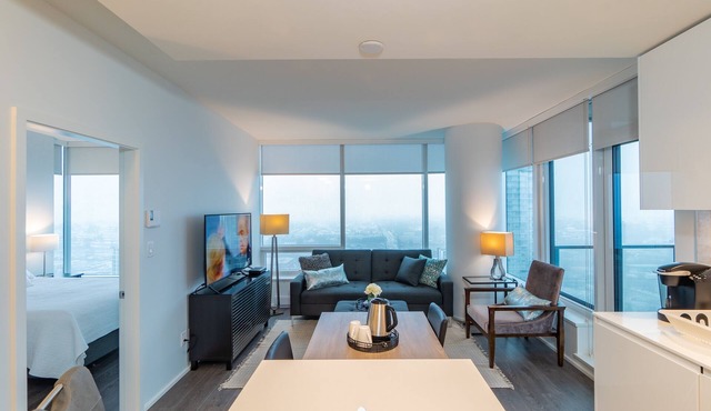 Stunning View Luxury 2BR+Den Condo in Burnaby