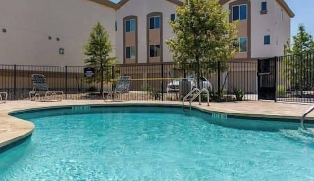 Stylish Cedar Park Apt