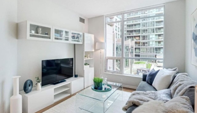 "Stylish Central 1BR Condo - Perfect City Escape!