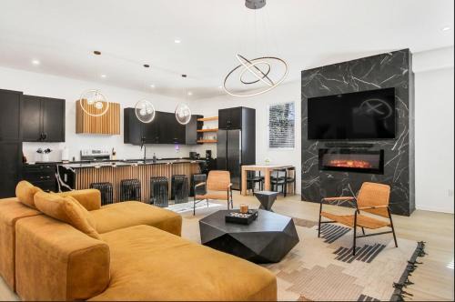 Stylish Spacious Home near Downtown ATL with Hidden Room