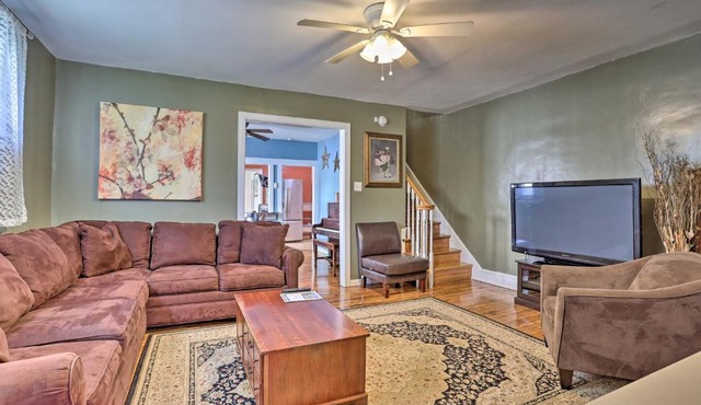 Suburban Home w/Backyard Patio < 7 Mi to Dtwn!
