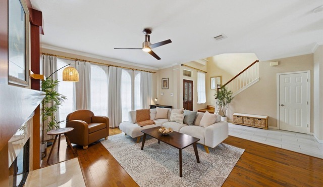 Sun-Drenched 4BR Midtown Oasis, Private Parking