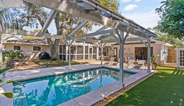 Sun-Soaked Luxury: Quintessential Single-Level Beach Cottage With Private Pool!